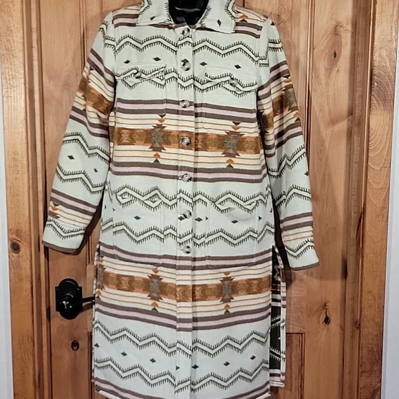 NWT Shyanne Long Fleece Shacket - Picture 4 of 15